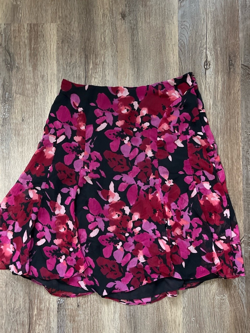 New York & Company Skirt with Pink & Red Floral Print